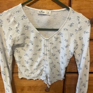Hollister Women's Light Blue Floral Long Sleeve Top